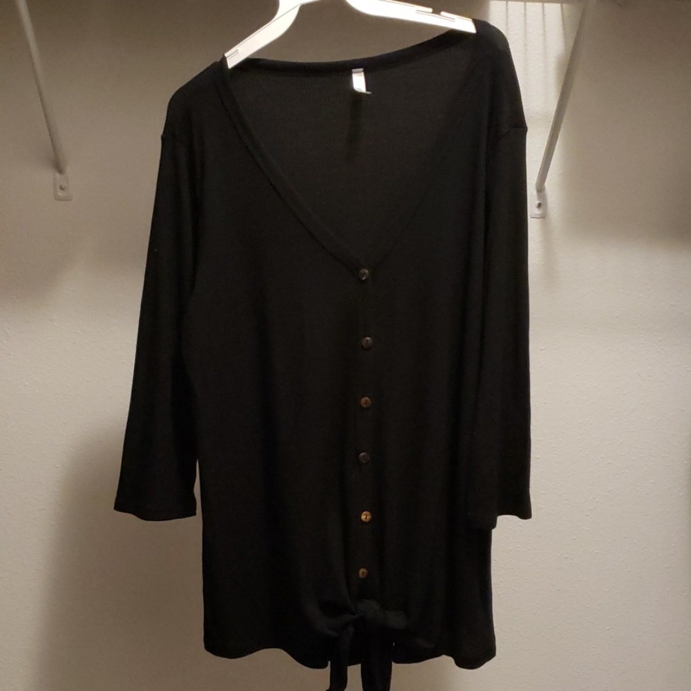 Black Artic Pole Sweater